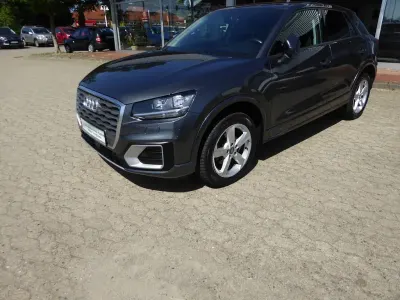 Gebraucht Audi Q2 Sport 150 PS (110 kW) 2019 Grau SUV