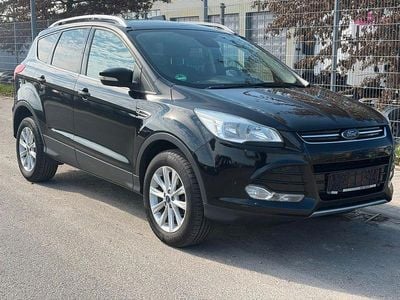 Gebraucht Ford Kuga 150 PS (110 kW) 2016 Schwarz SUV