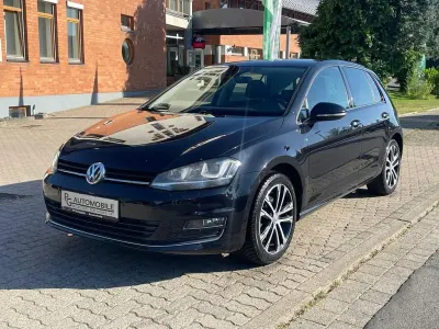 Gebraucht VW Golf VII Allstar 150 PS (110 kW) 2016 Schwarz Limousine