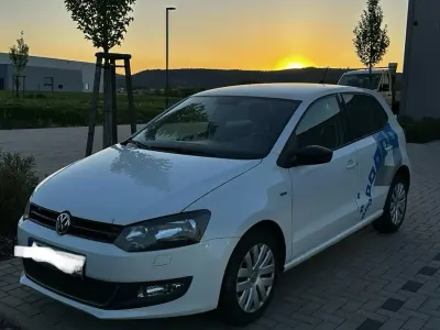 Gebraucht VW Polo 90 PS (66 kW) 2012 Weiß Kleinwagen