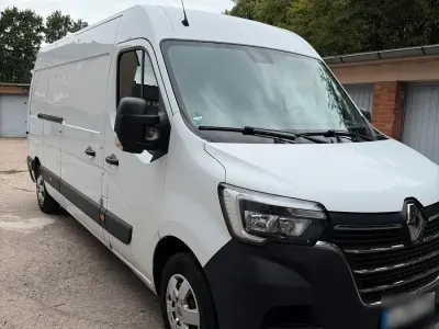 Gebraucht Renault Master Komfort 180 PS (132 kW) 2021 Weiß Van / Kleinbus