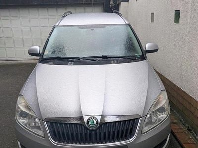 Gebraucht Skoda Roomster 65 PS (47 kW) 2011 Gold Van / Kleinbus