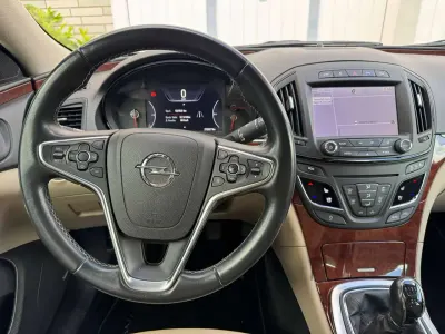 Gebraucht Opel Insignia Innovation 250 PS (183 kW) 2014 Silber Limousine