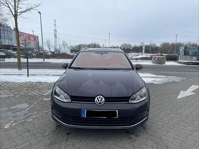 Grau Gebraucht 2015 VW Golf VII LOUNGE Kombi | 7.800 € (Guter Preis)