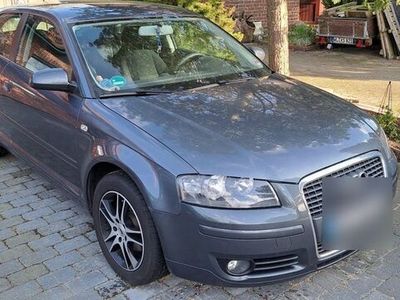 gebraucht Audi A3 8P grau metallic 1,6l 102 PS