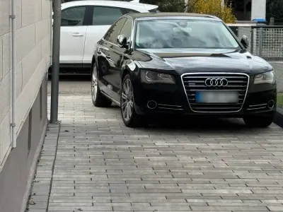 Gebraucht Audi A8 313 PS (230 kW) 2012 Blau Limousine