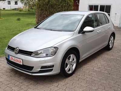 Second-hand VW Golf VII Comfortline 105 CP (77 kW) 2013 Argintiu Berlinǎ