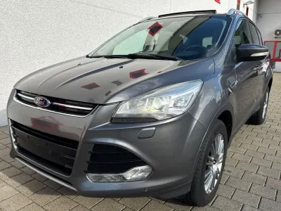 Gebraucht Ford Kuga Titanium 140 PS (102 kW) 2014 Grau SUV