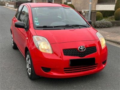 Gebraucht Toyota Yaris 69 PS (50 kW) 2007 Rot Kleinwagen
