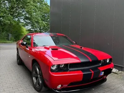 Gebraucht Dodge Challenger 309 PS (227 kW) 2014 Rot Coupé