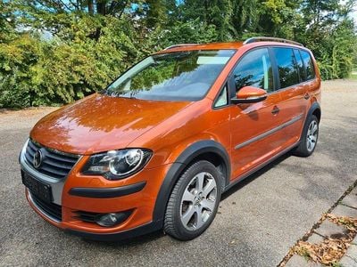 VW Touran Cross