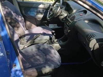 Second-hand Peugeot 206 60 CP (44 kW) 2000 Albastru Hatchback