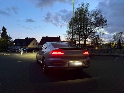 Second-hand VW Arteon R-line 190 CP (139 kW) 2020 Argintiu Berlinǎ