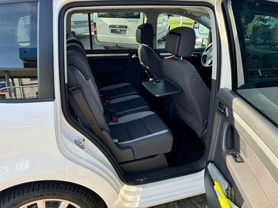 Gebraucht VW Touran Life 150 PS (110 kW) 2014 Weiß Van / Kleinbus