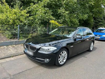 Schwarz Gebraucht 2011 BMW 530 Kombi | 9.500 € (Fairer Preis)