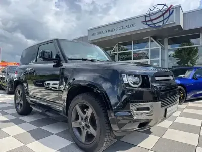 Gebraucht Land Rover Defender SE Dynamic 200 PS (147 kW) 2023 Schwarz SUV