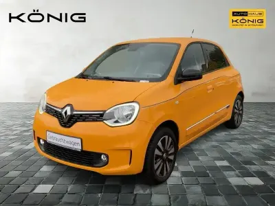 Begagnad Renault Twingo 60 kW (82 HK) 2023 Gul Halvkombi