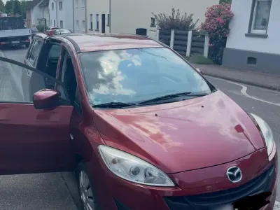 Gebraucht Mazda 5 116 PS (85 kW) 2011 Andere farben Van / Kleinbus