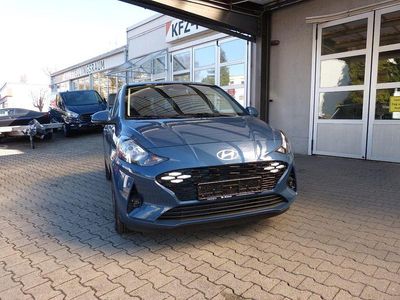 Neu Hyundai i10 79 PS (58 kW) 2025 Grau Kleinwagen
