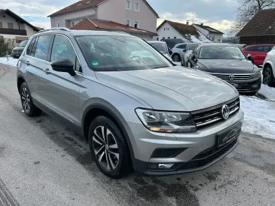 Second-hand VW Tiguan IQ Drive 150 CP (110 kW) 2020 Argintiu SUV