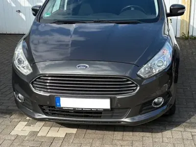 Gebraucht Ford S-MAX Titanium 150 PS (110 kW) 2016 Grau Van / Kleinbus