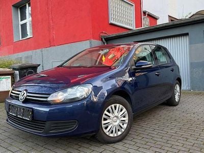 Gebraucht VW Golf VI 105 PS (77 kW) 2011 Blau Kleinwagen