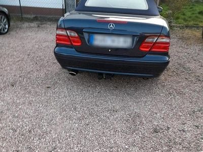 Gebraucht Mercedes CLK200 136 PS (100 kW) 2000 Blau Cabrio