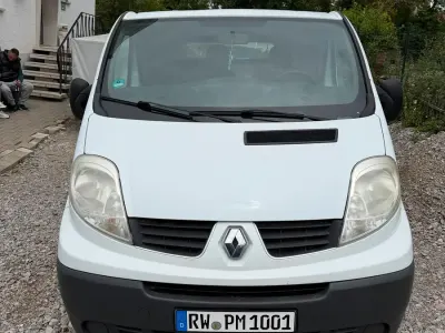 Gebraucht Renault Trafic 114 PS (83 kW) 2012 Weiß Van / Kleinbus