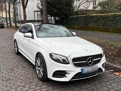 Gebraucht Mercedes E200 AMG 184 PS (135 kW) 2016 Weiß Limousine