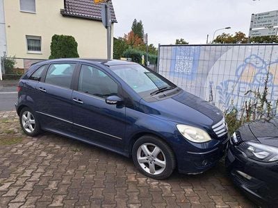 Mercedes B180