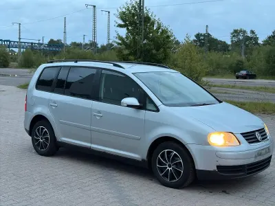 Gebraucht VW Touran 140 PS (102 kW) 2004 Silber Van / Kleinbus