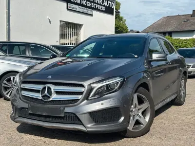 Gebraucht Mercedes GLA200 AMG line 156 PS (114 kW) 2015 Grau SUV