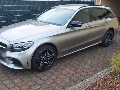 Gebraucht Mercedes 200 AMG line 160 PS (117 kW) 2020 Andere farben Kombi