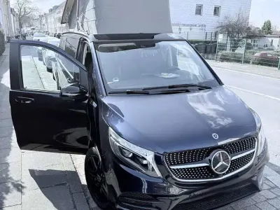 Gebraucht Mercedes V300 Marco Polo 237 PS (174 kW) 2021 Blau Van / Kleinbus
