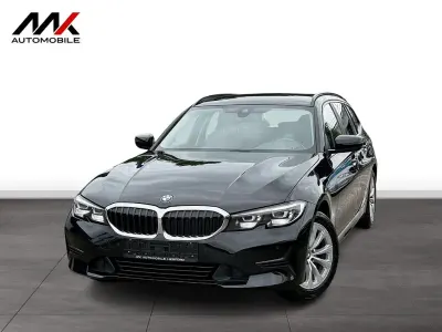 Gebraucht BMW 320 Advantage 190 PS (139 kW) 2022 Schwarz Kombi