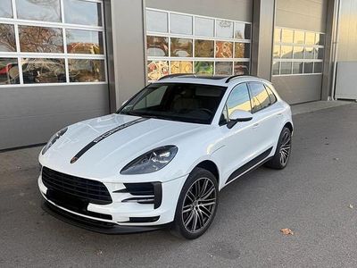 Second-hand Porsche Macan Sport 245 CP (180 kW) 2019 Alb SUV
