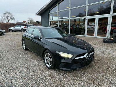 Second-hand Mercedes A200 150 CP (110 kW) 2020 Negru Berlinǎ