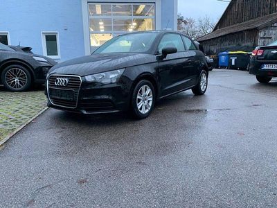 Schwarz Gebraucht 2011 Audi A1 Attraction | 5.490 € (Fairer Preis)