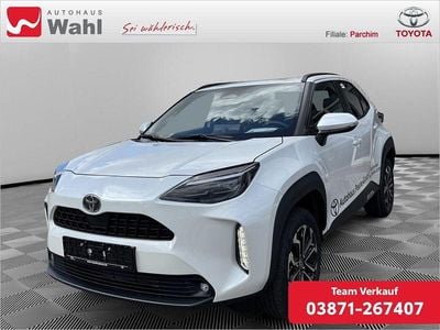 Neu Toyota Yaris Cross 131 PS (96 kW) 2025 Weiß SUV