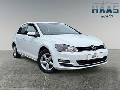 Gebraucht VW Golf VII Trendline 105 PS (77 kW) 2015 Weiß Limousine