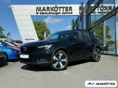 Używany Volvo XC40 Plus 300 kW (408 KM) 2023 Czarny SUV