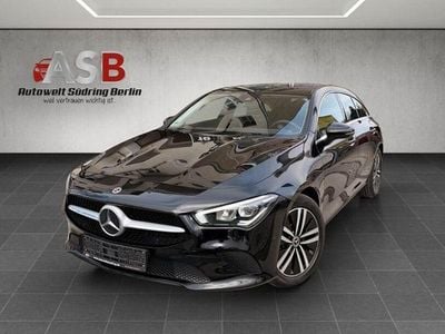 Gebraucht Mercedes CLA200 Shooting Brake 150 PS (110 kW) 2022 Schwarz Kombi