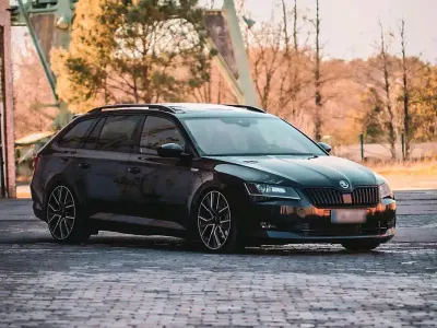 Gebraucht Skoda Superb 280 PS (205 kW) 2016 Schwarz Kombi