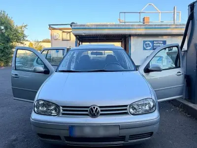 Gebraucht VW Golf III 100 PS (73 kW) 1998 Silber Limousine