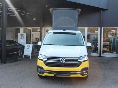 Gebraucht VW California California 150 PS (110 kW) 2021 Gelbweiß bicolor(foliert) Van