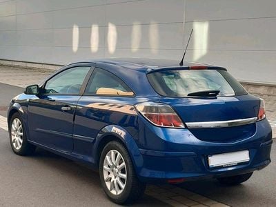Opel Astra GTC