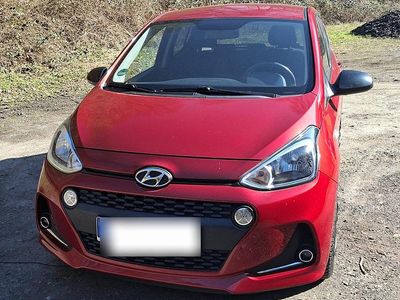 Gebraucht Hyundai i10 87 PS (63 kW) 2019 Rot Kleinwagen