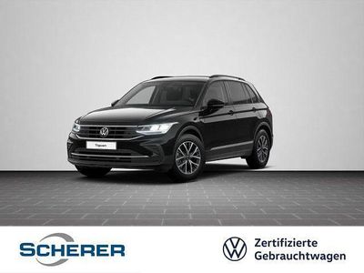 Deep black perleffekt (metallic) Gebraucht 2023 VW Tiguan Life SUV | 29.980 € (Fairer Preis)