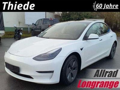 Begagnad Tesla Model 3 366 kW (498 HK) 2021 Vit Sedan
