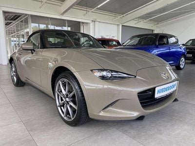 Zircon sand (metallic) Gebraucht 2023 Mazda MX5 Kazari Cabrio | 29.900 € (Fairer Preis)